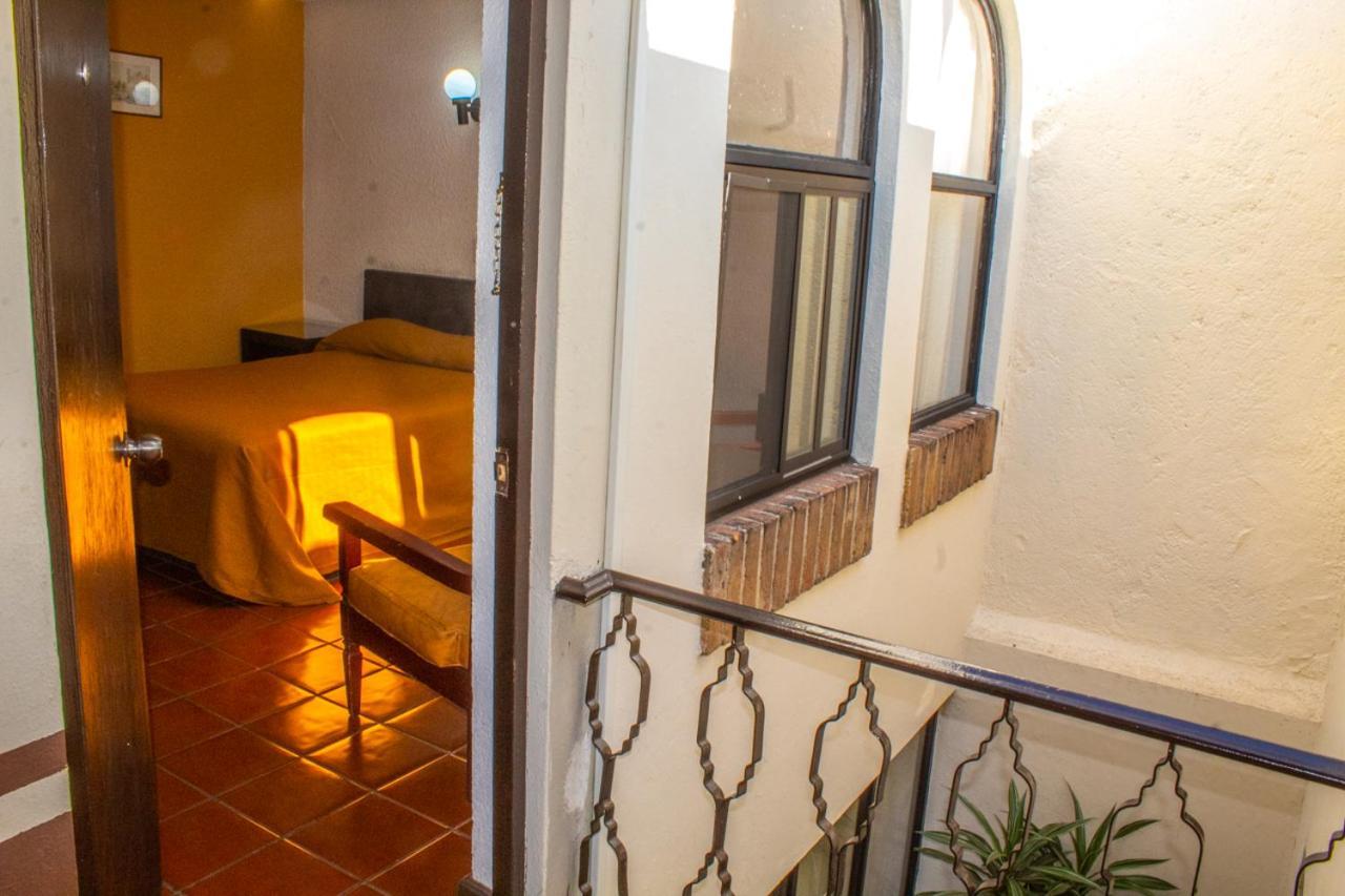 Hotel Villa Capri Morelia Exterior foto